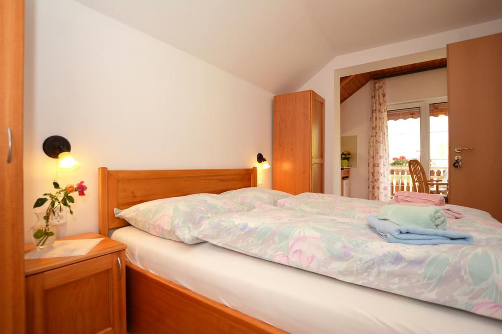 Viragoskert Apartman Хевиз Номер фото