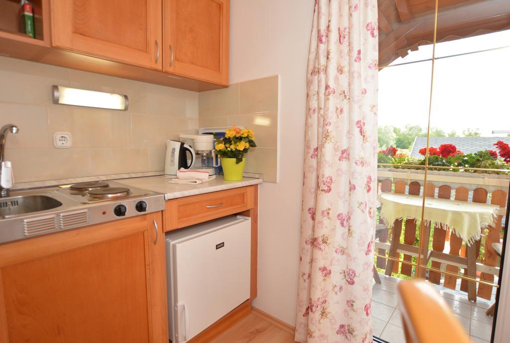 Viragoskert Apartman Хевиз Номер фото