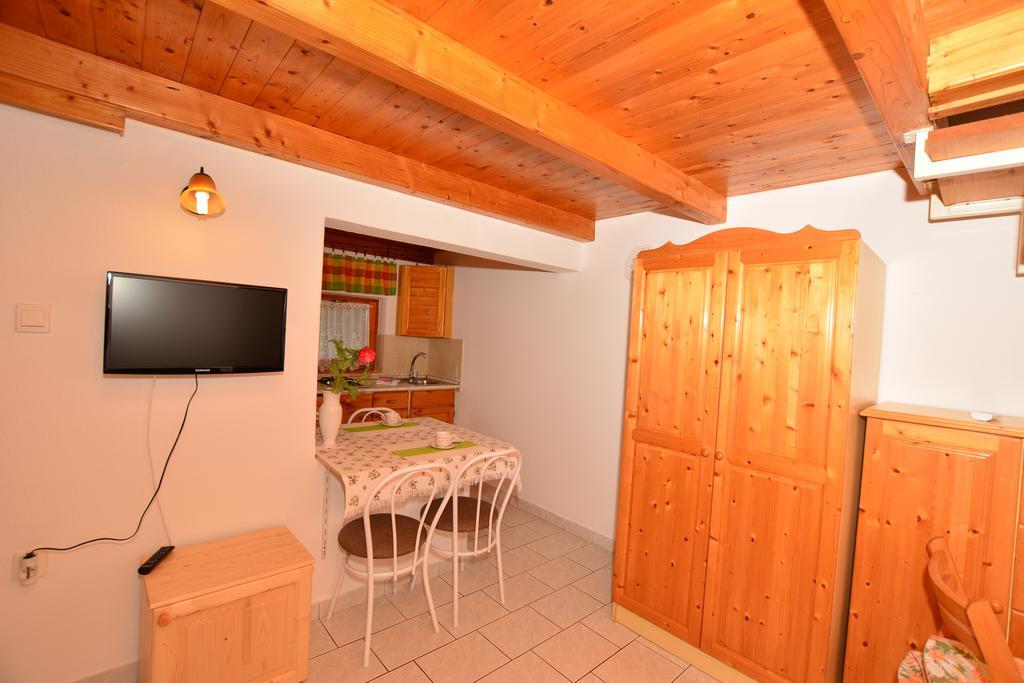 Viragoskert Apartman Хевиз Номер фото